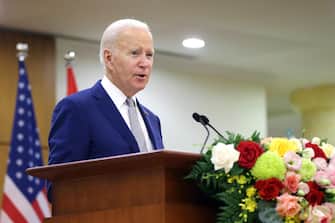 epa10852462 US President Joe Biden delivers a speech during a press briefing at the headquarters of CPV Central Committee in Hanoi, Vietnam, 10 September 2023. Biden is on an official two-day visit to Vietnam.  EPA/LUONG THAI LINH / POOL