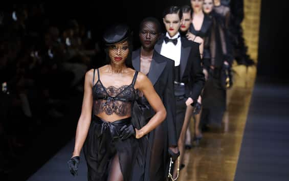 Milan Fashion Week 2024, Naomi Campbell closes the Dolce & Gabbana fashion show.  PHOTO