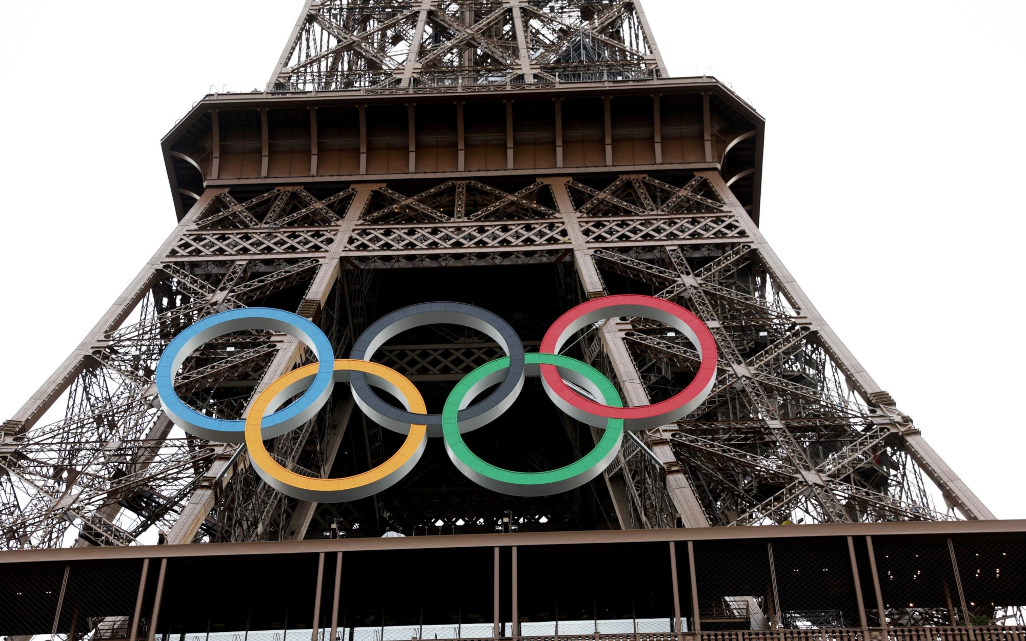 Olimpiadi Parigi 2024, ancora proteste contro la mensa del Villaggio