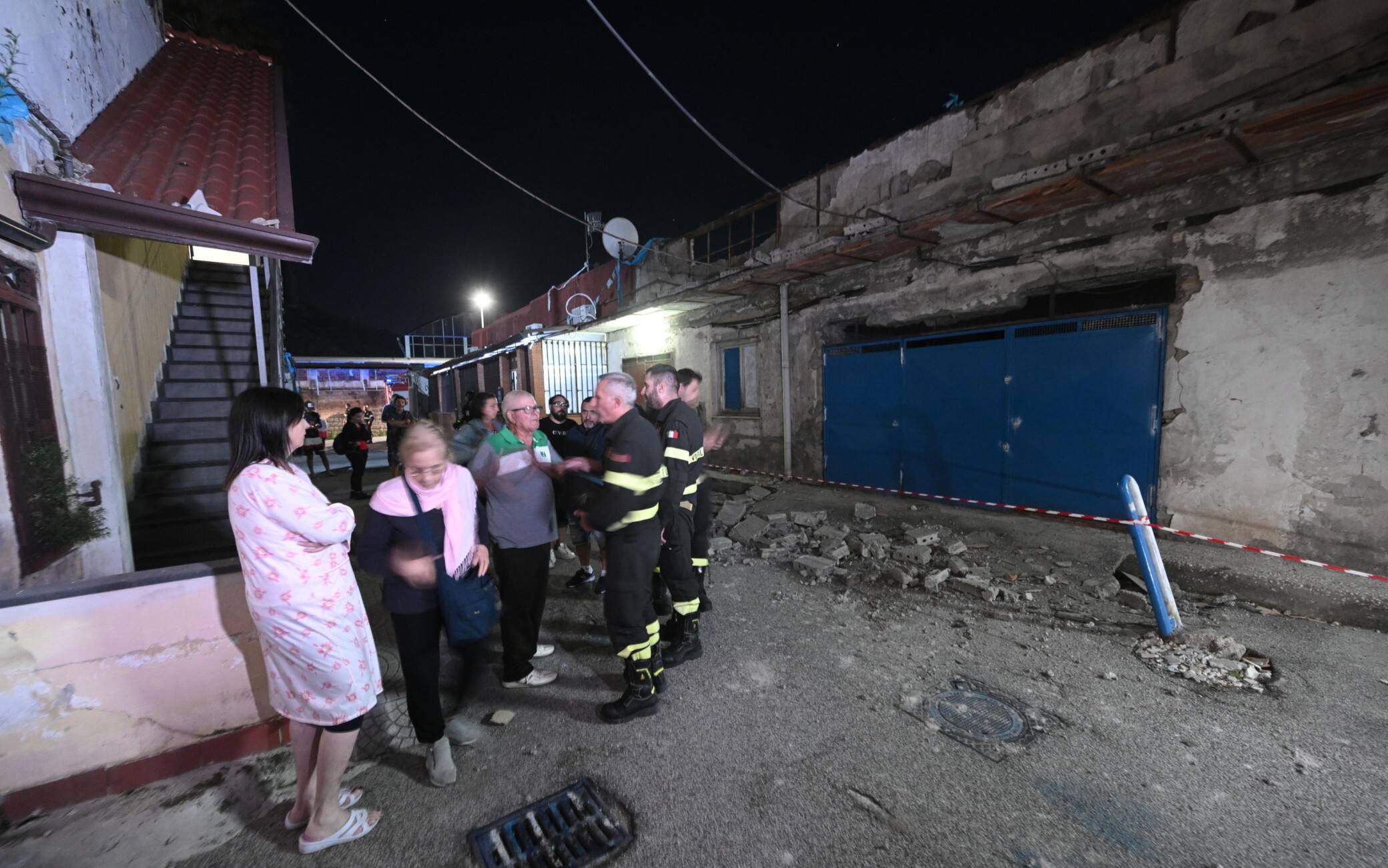 Terremoto Campi Flegrei, Presidente Ingv: Vulcano Respira Più Del ...