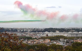 Frecce tricolori sul cielo di Roma
