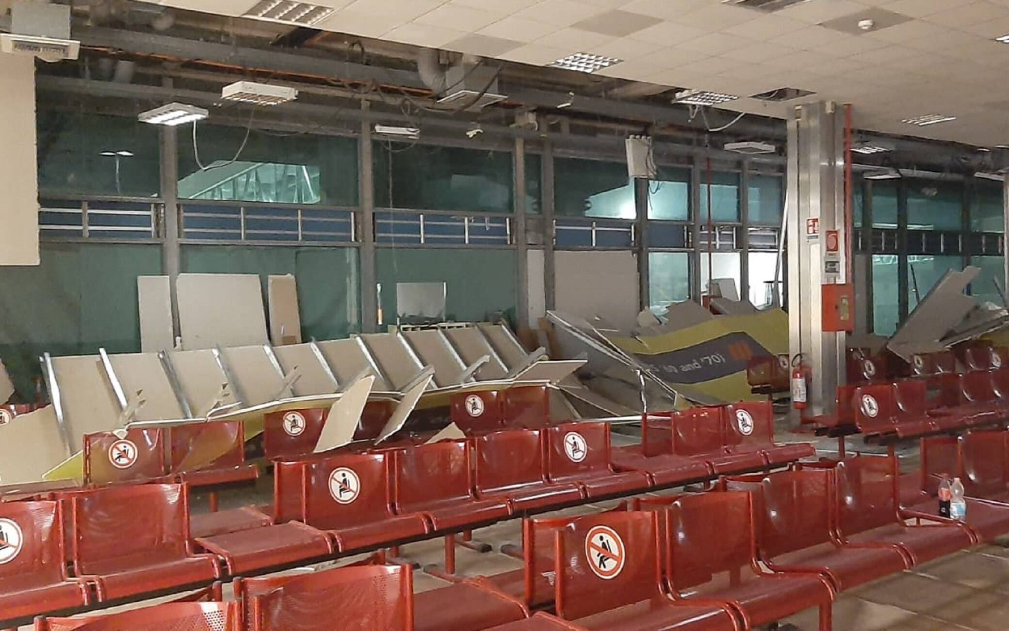 I danni nell'aeroporto di Palermo