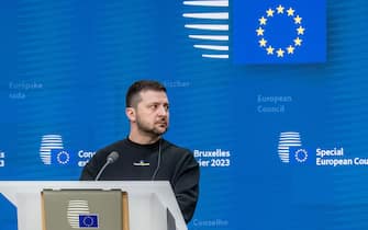 BRUSSELS - Ukrainian President Volodimir Zelensky during a press conference at an inserted EU summit. The meeting will discuss, among other things, EU support to Ukraine and the growing migration problems in Europe. ANP JONAS ROOSENS netherlands out - belgium out(Photo by ANP - Jonas Roosens/ANP/Sipa USA)