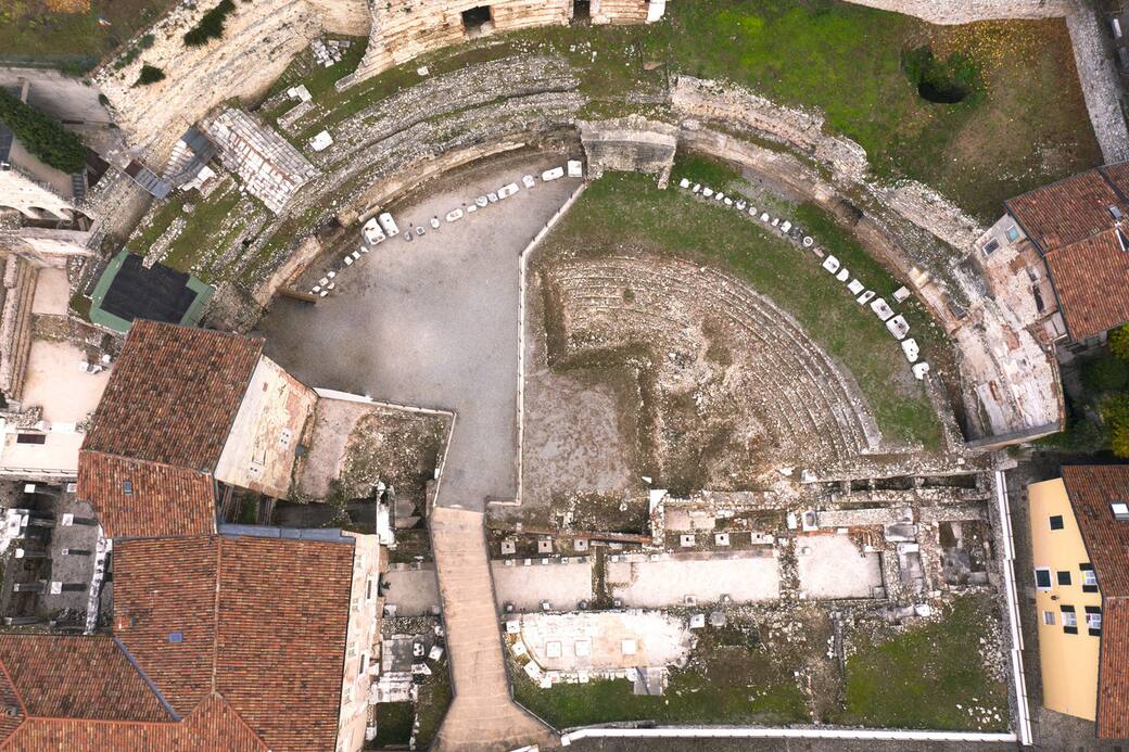 Teatro romano - Parco archeologico di Brescia romana ©Archivio Fotografico Musei Civici di Brescia