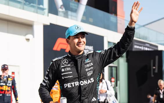 https://static.sky.it/editorialimages/e81682b16b37696c16a3a0234d11b31c4556e608/skysport/it/motori/formula-1/video/2025/06/14/f1-gp-canada-piria-commento-video/russell_ipa_montreal.jpg?im=Resize,width=565