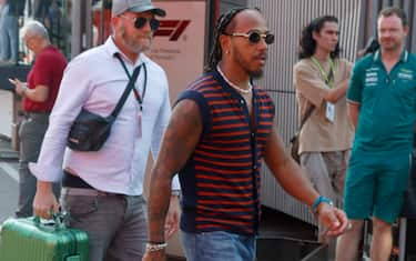 Hamilton a Monza: per ora solo strisce rosse...