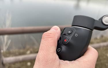 Le altre caratteristiche e la batteria