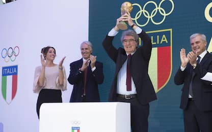 Collari d'Oro, festa a Roma. E Zoff alza la Coppa