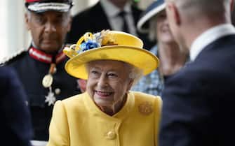 La regina Elisabetta alla cerimonia di conclusione dei lavori della nuova Elizabeth Line, Londra