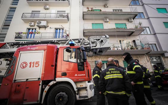 terremoto napoli 40 famiglie sgomberate a bagnoli in puglia altre scosse notturne