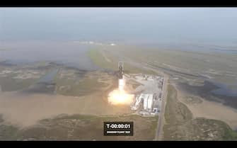 epa10581849 A frame grab from a handout livestream video released by SpaceX showing the launch of inaugural test flight of Starship on the second attempt at the SpaceX launch facility in Boca Chica, Texas, USA, 20 April 2023. The initial launch attempt was scrubbed on 17 April, due to a stuck valve.  EPA/SPACEX HANDOUT  HANDOUT EDITORIAL USE ONLY/NO SALES