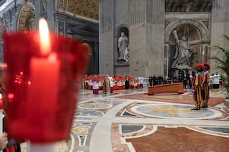 ITALY - 2025/4/23 Pope Francis' coffin is transferred to St P