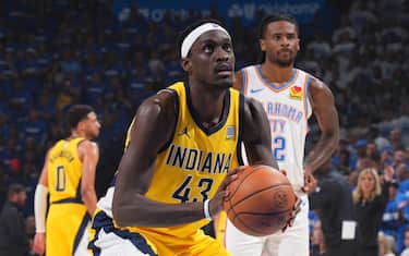 SIAKAM NON SI ARRENDE