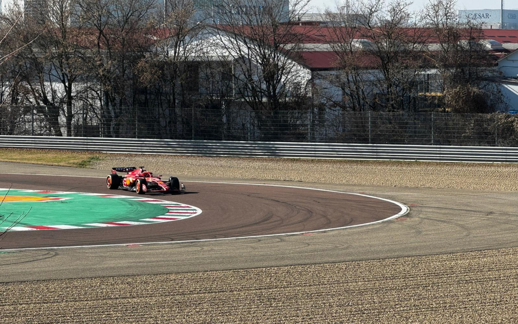 F1, la Ferrari in pista a Fiorano per il filming day. Foto e Video ...