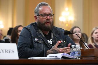 Il leader del gruppo di estrema destra Usa degli Oath Keepers, Stewart Rhodes, è stato condannato per “cospirazione sediziosa” per l’assalto a Capitol Hill del 6 gennaio del 2021