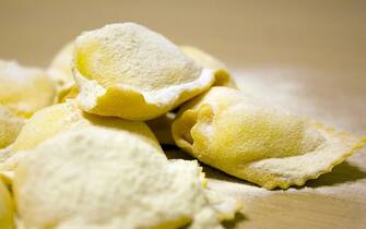 ravioli ripieni con ricotta e spinaci