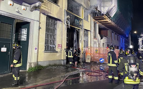 In fiamme un magazzino a Milano, morti tre giovani cinesi