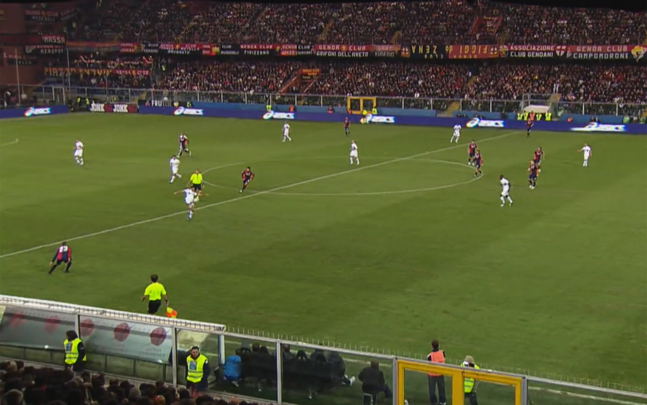 Serie A, i gol segnati da più lontano nelle ultime 20 stagioni: Adams 7 ...