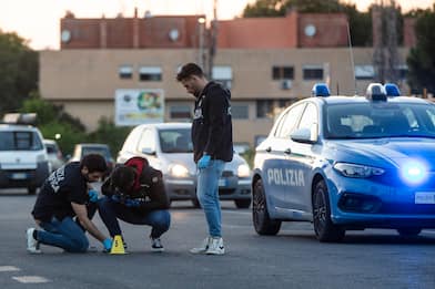 Spari al Villaggio Prenestino a Roma, grave una donna anziana