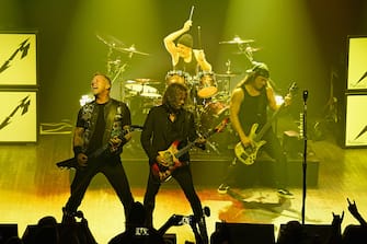 NEW YORK, NY - SEPTEMBER 27: (L-R) James Hetfield, Kirk Hammett, Lars Ulrich, and Robert Trujillo of the heavy metal band Metallica perform during a special Fifth Memember fan club show at Webster Hall on September 27, 2016 in New York City.  (Photo by Kevin Mazur/WireImage)