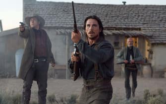 Tucker (Kevin Durand), Dan Evans (Christian Bale) and Byron McElroy (Peter Fonda)