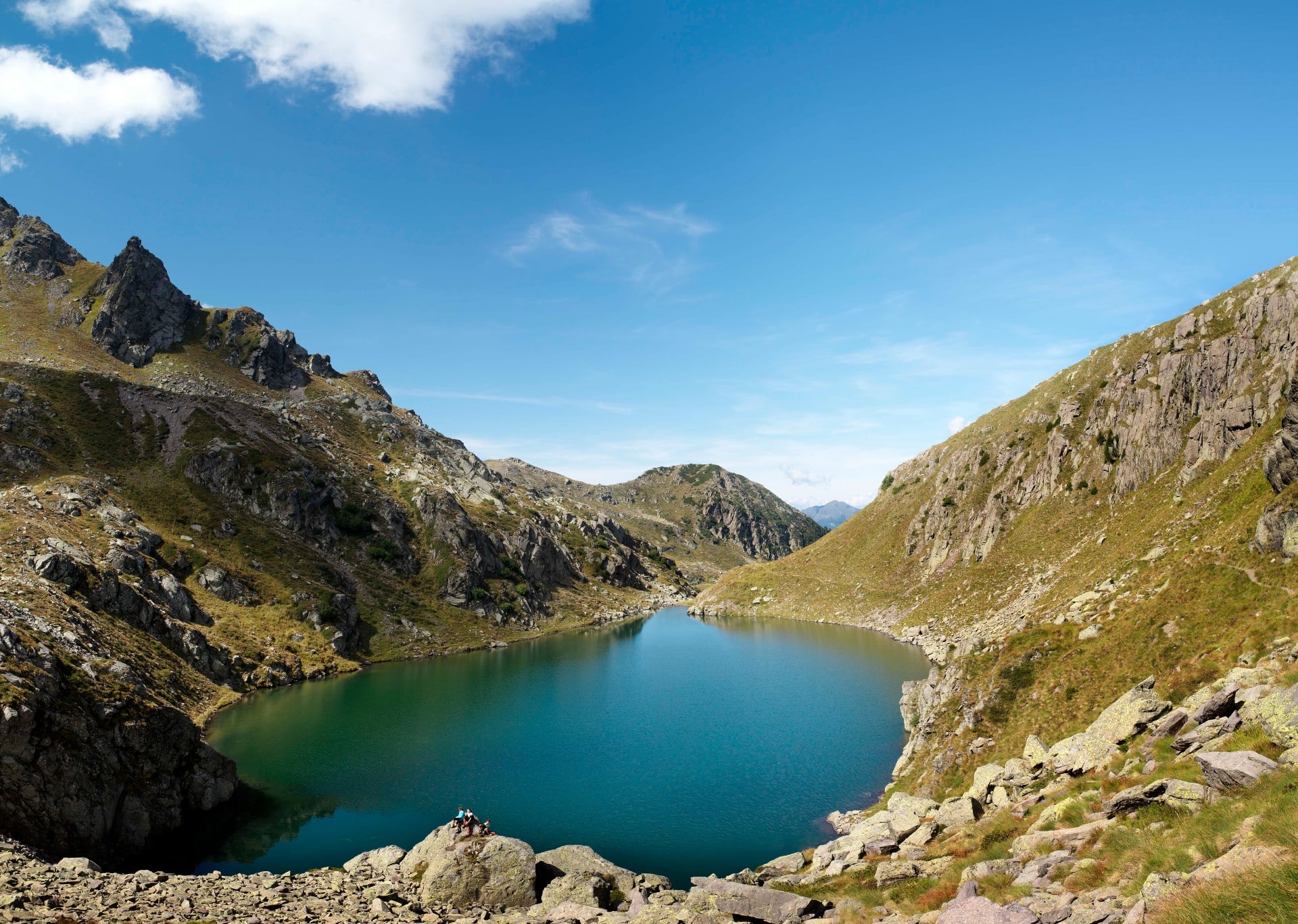 Il lago Brutto, localizzato a 2207 metri di altitudine in Val di Fiemme