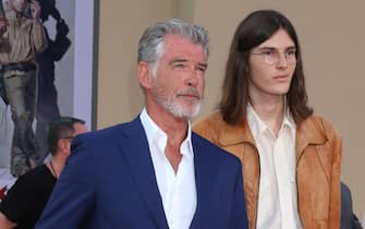 Pierce Brosnan e figli cover GQ