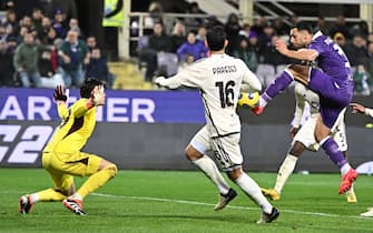 Fiorentina's Midfielder Rolando Mandragora scores during the Serie A soccer match ACF Fiorentina vs AS Roma at Artemio Franchi Stadium in Florence, Italy, 10 March  2024
ANSA/CLAUDIO GIOVANNINI