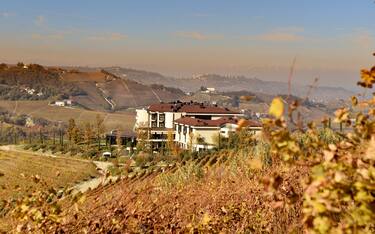Colori di autunno al Boscareto Resort Spa sulle colline delle Langhe di Serralunga d'Alba  ph lefotodimarzo.it
