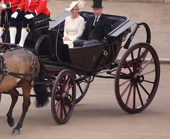 epa10696424 A handout photo made available by Britain's Ministry of Defence shows Princess Sophie, The Duchess of Edinburgh, and Vice Admiral Sir Timothy Laurence arriving by carriage at Horse Guards during the Trooping the Colour parade for King Charles III birthday, in London, Britain, 17 June 2023. The Trooping of the Colour traditionally marks the official birthday of the British Sovereign and features a parade of over 1,400 soldiers, 200 horses and 400 musicians.  EPA/Sgt Donald C Todd/Ministry of Defence HANDOUT MANDATORY CREDIT HANDOUT EDITORIAL USE ONLY/NO SALES