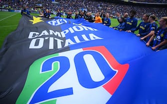 MILAN, ITALY - APRIL 28:  Players of FC Internazionale celebrates the victory of the Italian Championship at the end of the Serie A TIM match between FC Internazionale and Torino FC at Stadio Giuseppe Meazza on April 28, 2024 in Milan, Italy. (Photo by Mattia Pistoia - Inter/Inter via Getty Images) (Photo by Mattia Pistoia - Inter/Inter via Getty Images)