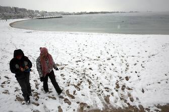 GREECE WEATHER ATHENS SNOWFALL