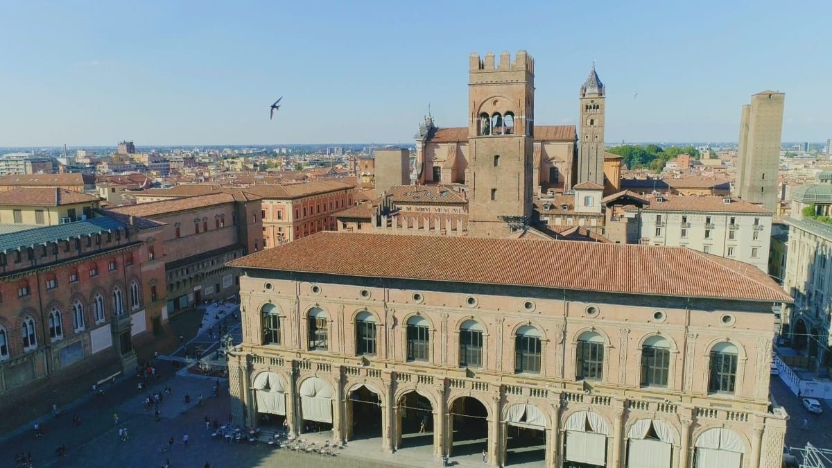 piazza-maggiore.jpg