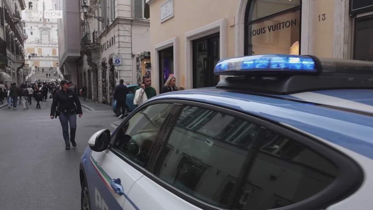 roma maxi furto in un magazzino di louis vuitton