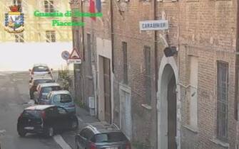PIACENZA, CARABINIERI, ARRESTO, GUARDIA DI FINANZA