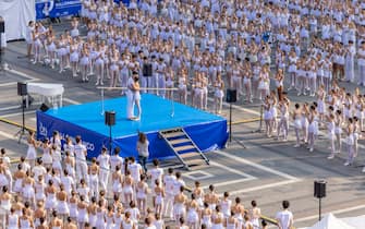 ondance milano roberto bolle piazza duomo ballo in bianco