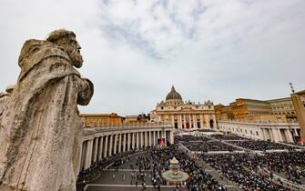 Mass on Palm Sunday in St. Peter's Square at The Vatican, 13 April 2025. ANSA/FABIO FRUSTACI 
