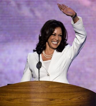 epa03385432 California Attorney General Kamala Harris waves as she arrives to address the Democratic National Convention in Charlotte, North Carolina, USA, 05 September 2012. President Barack Obama will be nominated to run for a second term at the convention.  EPA/TANNEN MAURY