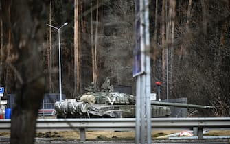 mezzo militare russo con V
