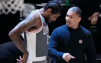 Los Angeles, CA - June 26:  Head coach Tyronn Lue talks to Paul George #13 of the LA Clippers prior to the start of the second half of game four of a Western Conference finals NBA playoff basketball game against the Phoenix Suns at the Staples Center in Los Angeles on Saturday, June 26, 2021. (Photo by Keith Birmingham/MediaNews Group/Pasadena Star-News via Getty Images)