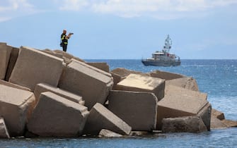 The search for those missing in the Porticello shipwreck continues with the arrival of helicopter reinforcements, 21 August 2024, Porticello (Palermo). ANSA/IGOR PETYX