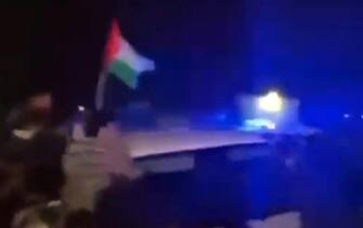 
Igor Sushko
@igorsushko
🚨 Russia: Pro-Hamas mob organized by the FSB has surrounded a police car with a Jewish person inside, at the airport in Makhachkala.