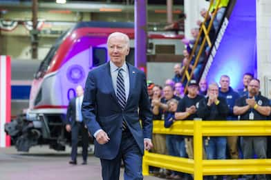 Usa Weekly News, Joe Biden ai minimi di popolarità