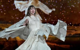 LISBON, PORTUGAL - MAY 24: EDITORIAL USE ONLY. NO BOOK COVERS Taylor Swift performs at Estadio da Luz on May 24, 2024 in Lisbon, Portugal. (Photo by Pedro Gomes/TAS24/Getty Images for TAS Rights Management)