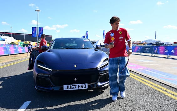 https://static.sky.it/editorialimages/f026a1c4ee6d6d74865458033aef946b2a261f43/skysport/it/motori/formula-1/video/2025/07/03/f1-gp-silverstone-leclerc-ferrari-intervista-video/f1_getty_leclerc_silverstone_2025.jpg?im=Resize,width=565