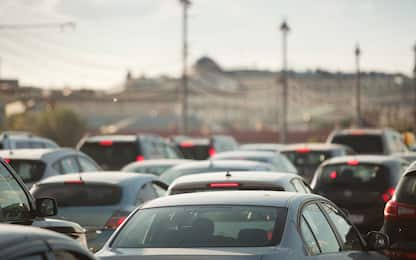 Traffico, weekend da bollino nero: strade e autostrade a rischio