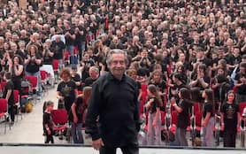 Riccardo Muti dirige tremila coristi che cantano l'Inno di Mameli