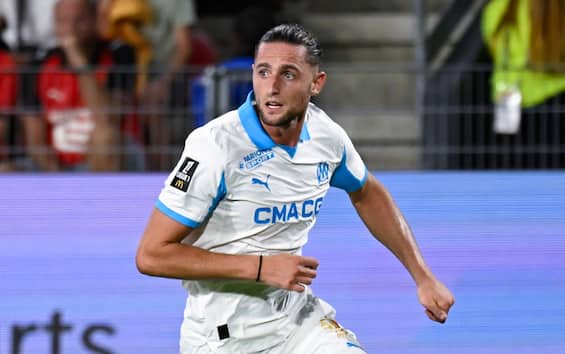 https://static.sky.it/editorialimages/f12c1246e27286d2f7b5650fbfc38969f513e00e/skysport/it/calcio/calciomercato/video/2025/08/26/rabiot-milan-calciomercato-news-1031571/rabiot_marsiglia_ipa_1.jpg?im=Resize,width=565