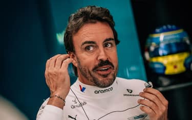 SESTA FILA - 11) FERNANDO ALONSO (Aston Martin) 