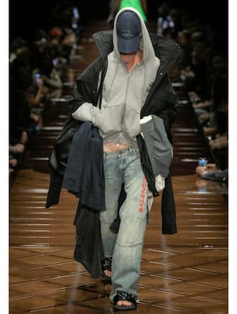 11_balenciaga-sfilata-paris-fashion-week-getty - 1